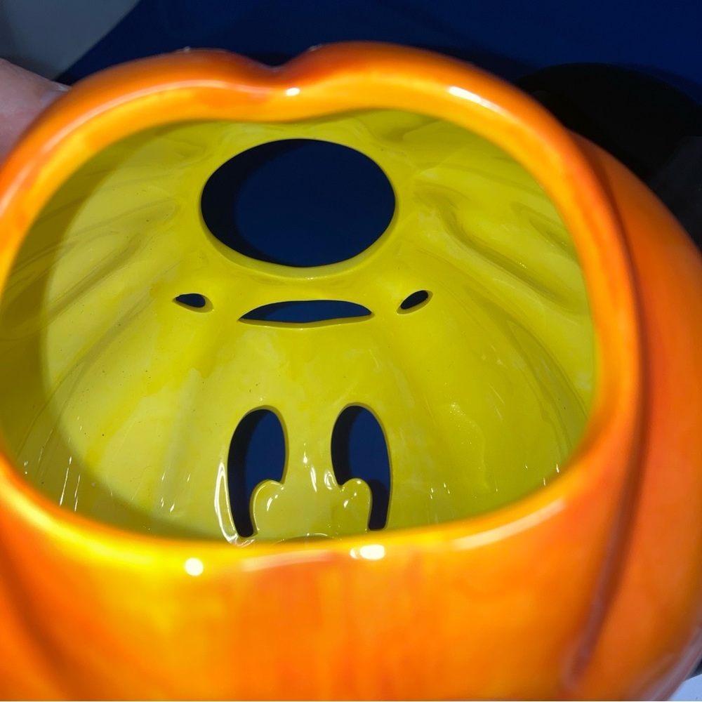 Disney Halloween Pumpkin Candle Tealight Holder Figurine Mickey Mouse - Picture 6 of 8